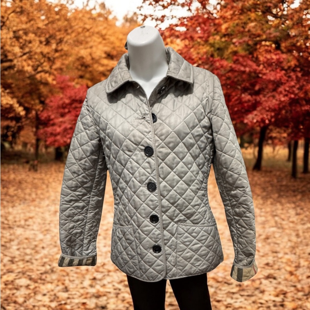 Burberry beige Quilted Women's Jacket coat size XS